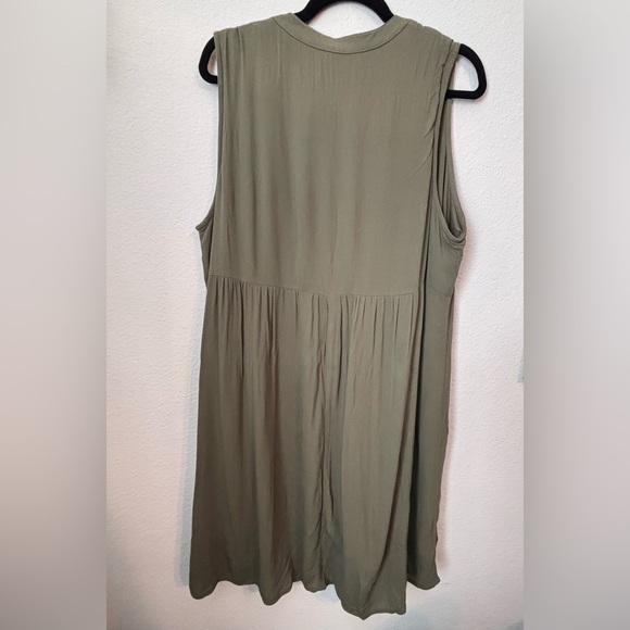 Old Navy Olive Green Pleated Midi Dress with Mandarin Collar - Picture 7 of 7